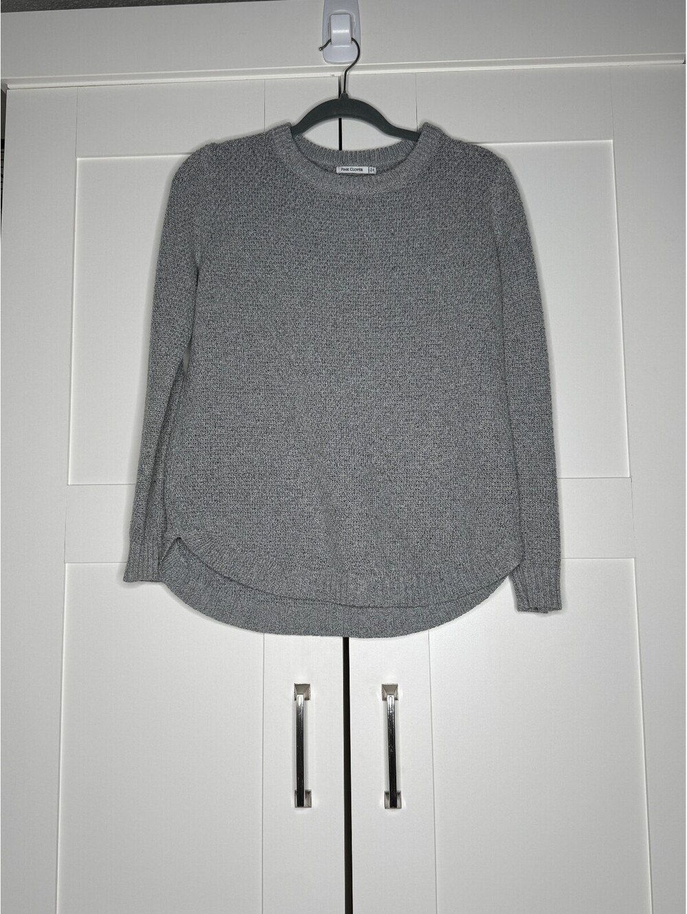 Pink Clover Women's Gray Knit Long-Sleeve Sweater Size 12
